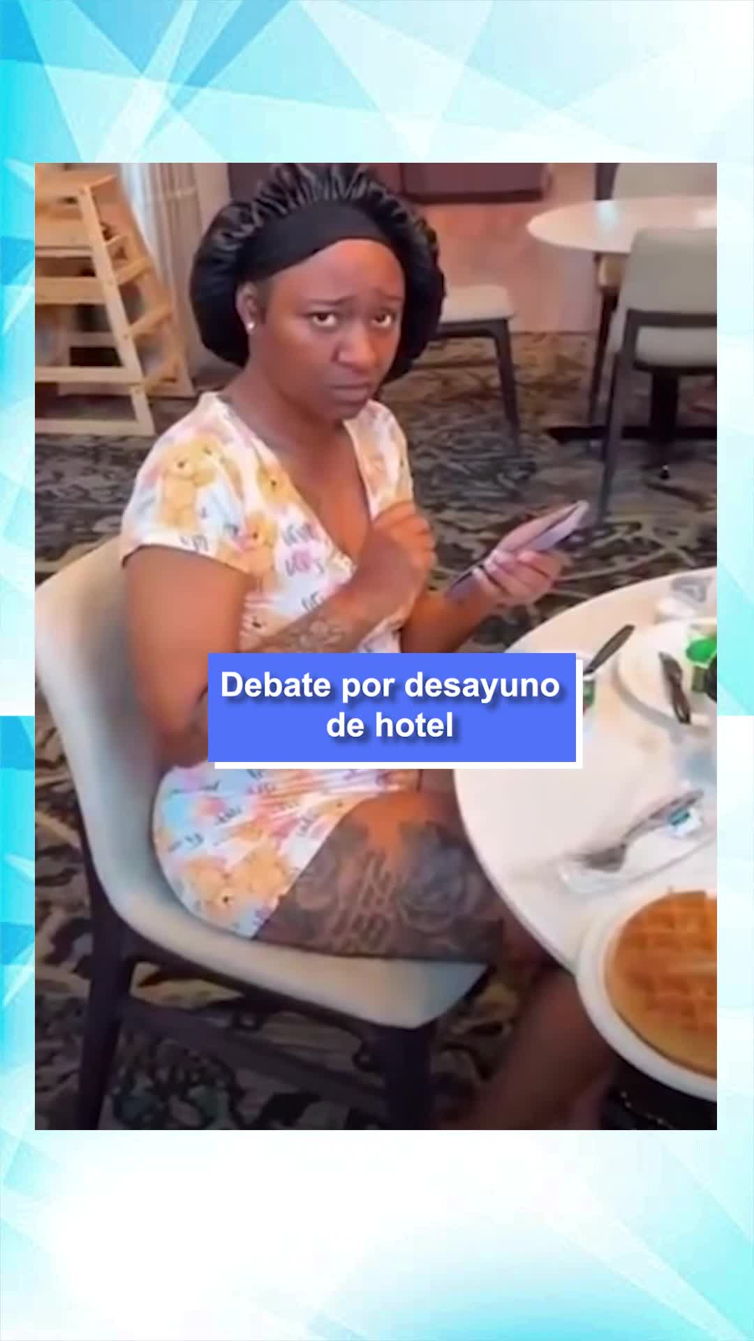 Debate por desayuno de hotel
